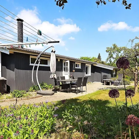 Semesterbostad 6 Person In Faxe Ladeplads *